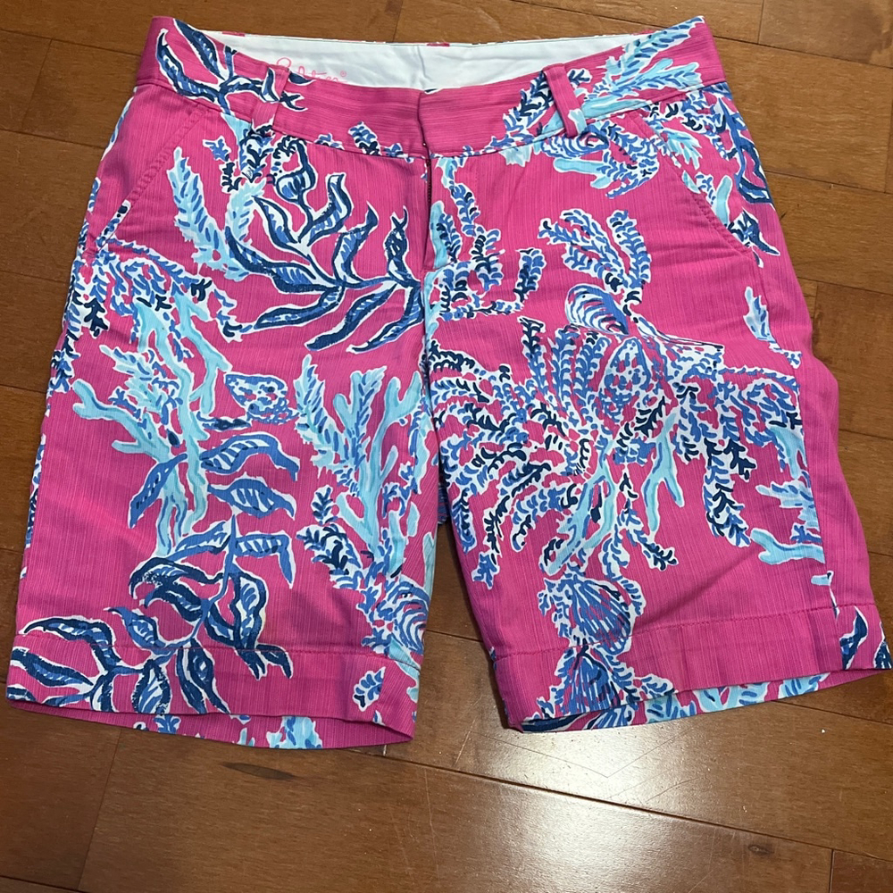 Women's Lilly Pulitzer Pink & Blue Coral Print Bermuda Shorts Size 2